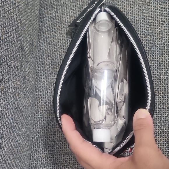 BEBE Cosemetic Bag - Picture 8 of 10